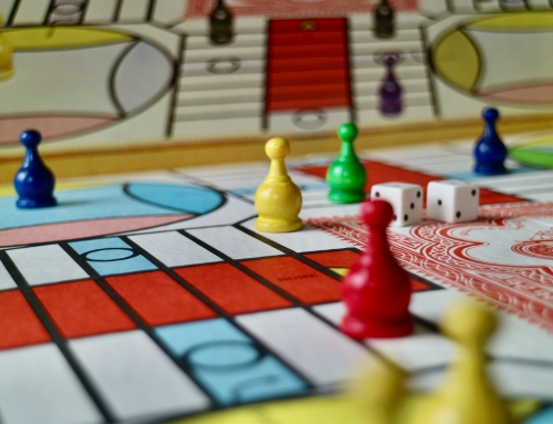 Comment les jeux aident votre enfant en orthophonie